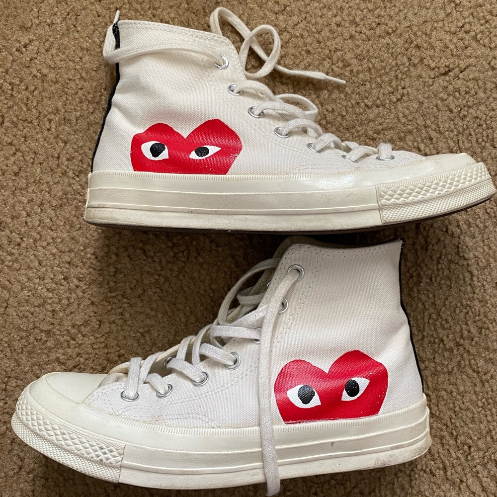 SOLD!! Comme des garçons converse